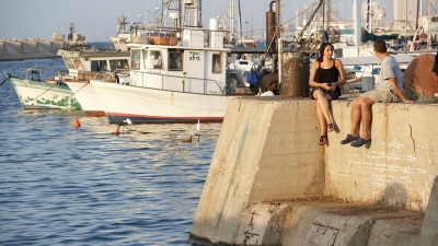 students on pier in Harbor
