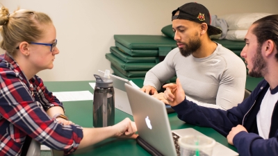Students in a pt class