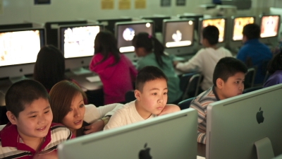 young children using the computer