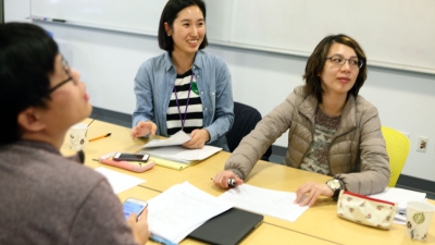 Students including international students in class