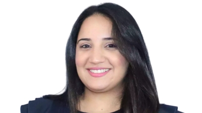 Professional headshot photo of Stephany Ramirez, smiling