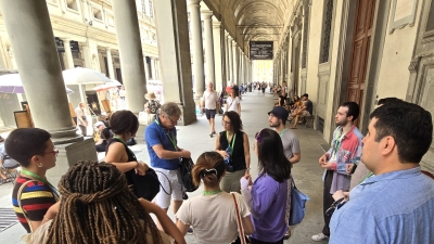 Students on tour outside in Florence
