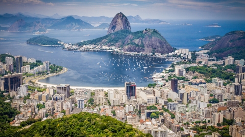 Daytime view of the Rio de Janeiro landscape