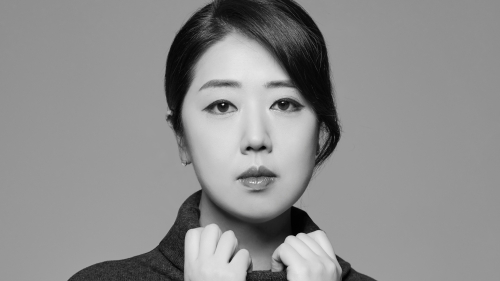 Jazz alumna Eunmi Lee headshot in black and white