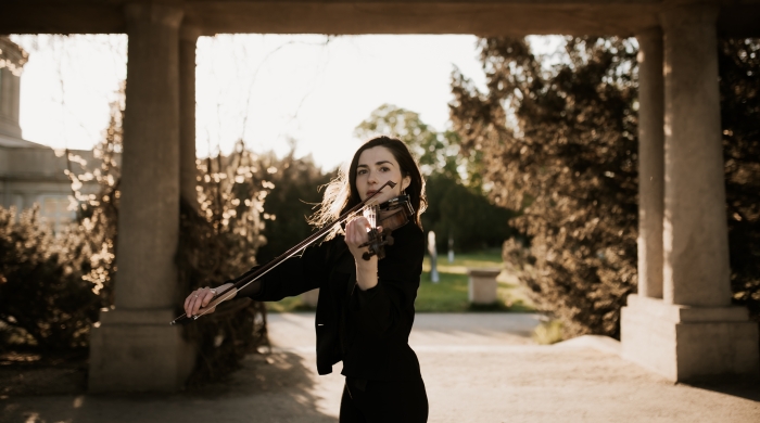 Alexa Torres Skillicorn plays violin