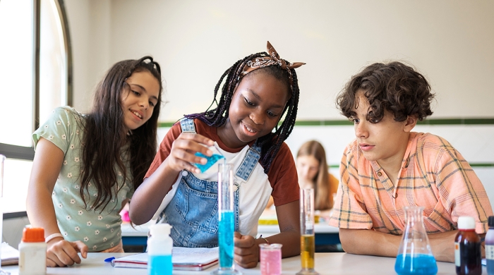 3 students in a chemistry class. 