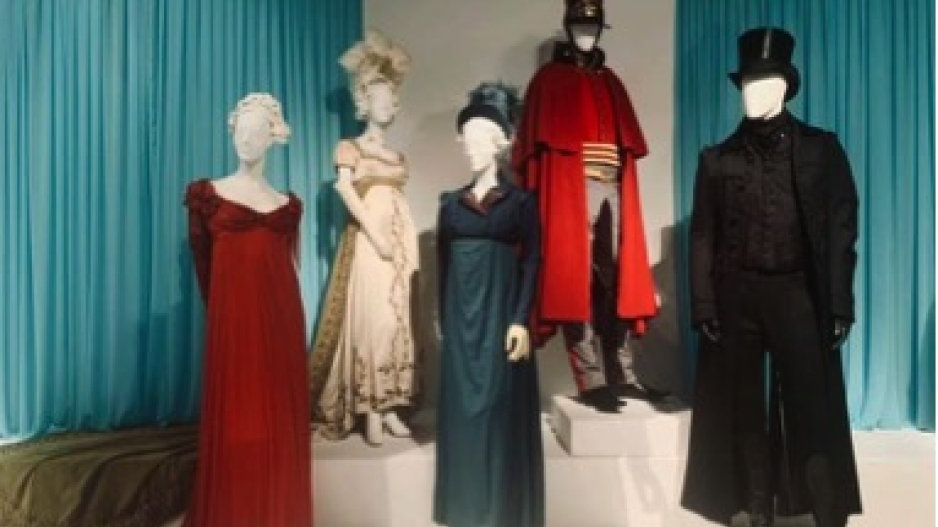 Mannequins with period clothing.
