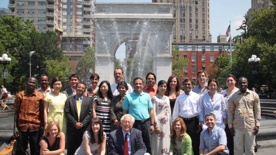 The 2012 Fellows and MIAS Staff Study of the US Institute