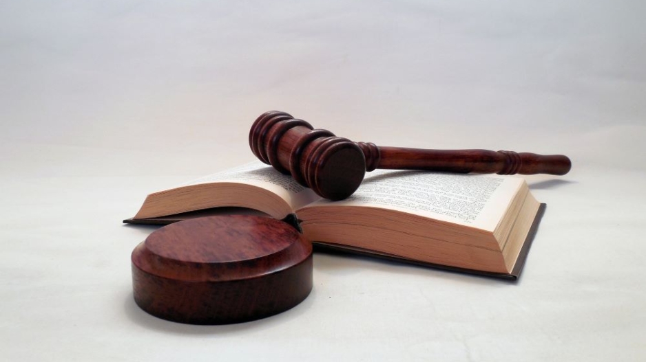 Image of gavel and book to represent justics
