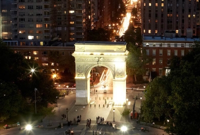 Washington Square Arch at night