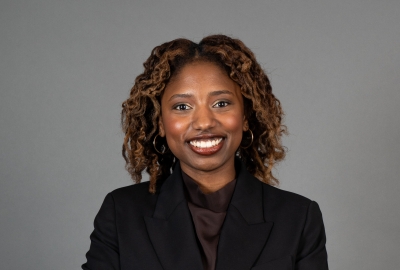 Fullbody photograph of advisor Sabrina Spencer