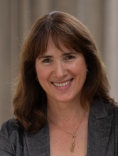 Professional Photo of Elena Walls