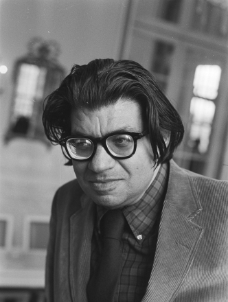 Black and white image of conductor Morton Feldman